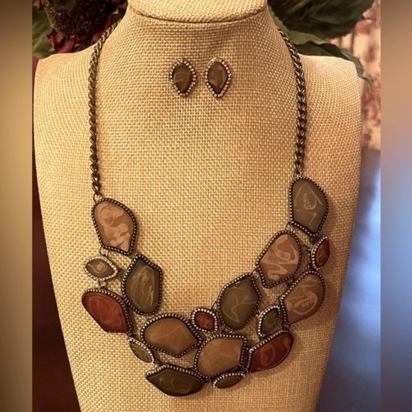 Necklace Earrings Crystal Tri-Color Olive Ginger Latte Bib Gold Necklace # 264 - Picture 4 of 8